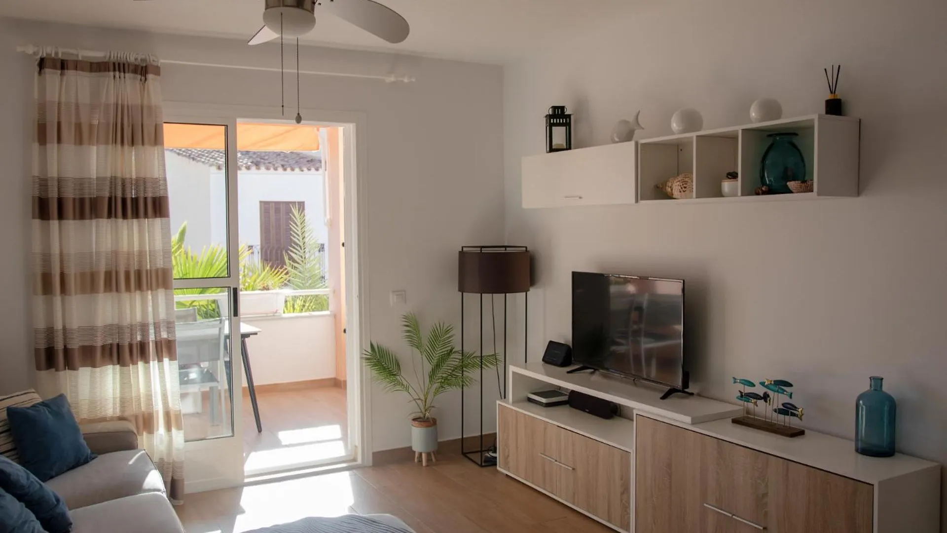Apartamento Frente Al Mar - Villaricos 0*,